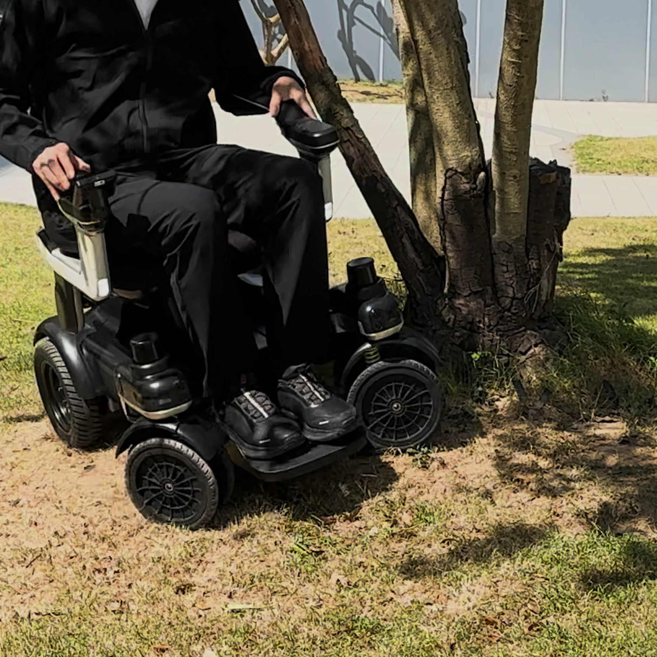 Tight turns on inclined grass